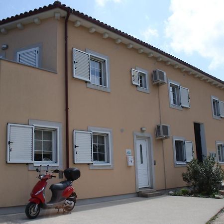 Apartments Pegla Nerezine Luaran gambar