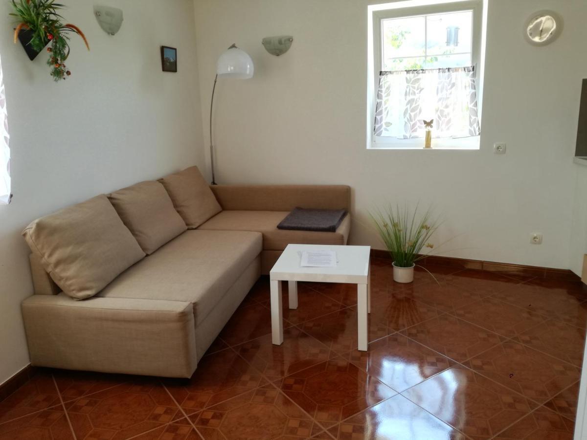 Apartments Pegla Nerezine Luaran gambar