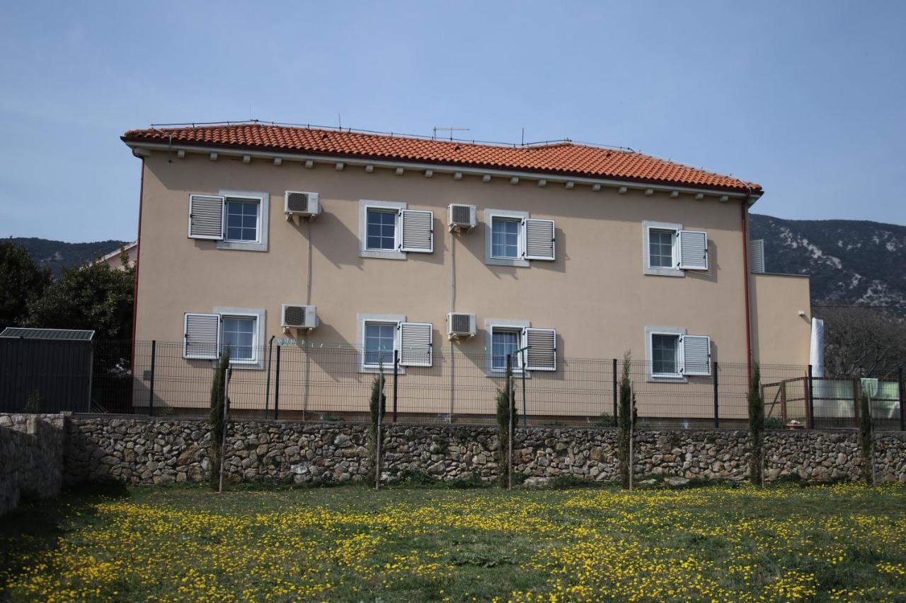 Apartments Pegla Nerezine Luaran gambar