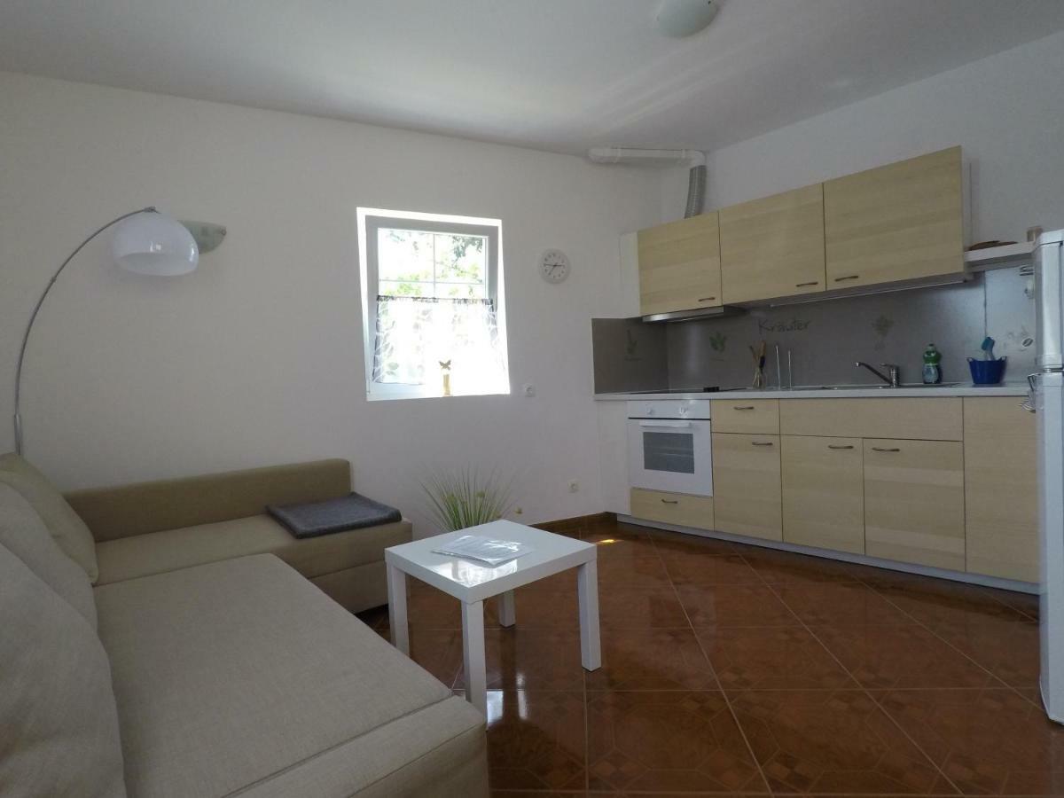 Apartments Pegla Nerezine Luaran gambar
